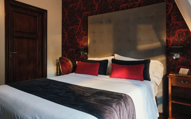 Miravida Soho Hotel & Wine Bar