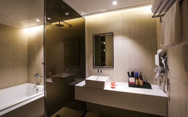 Jeonju Mari Hotel Park Store