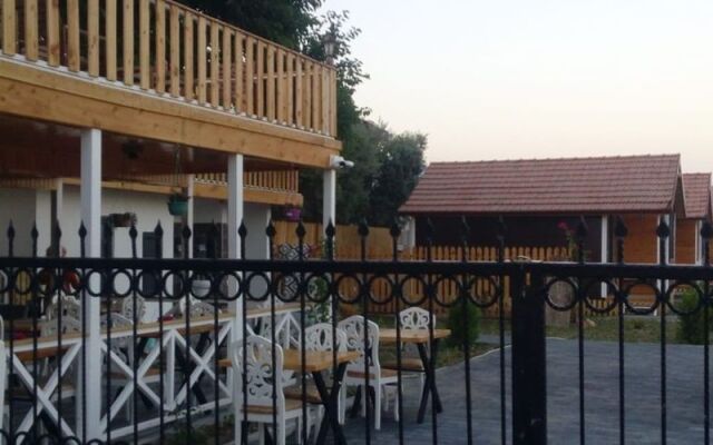 Tas Konak Butik Otel Bungalov