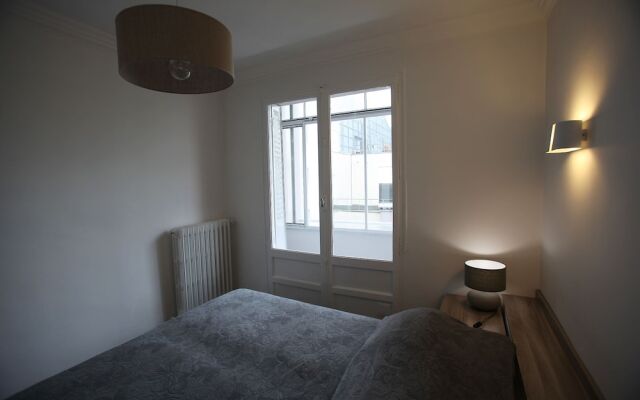 Annecy downtown, big one bedroom apartment