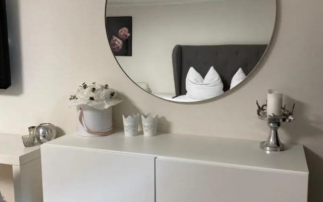 Stylische Wohnung in ruhiger Lage, sehr messenah