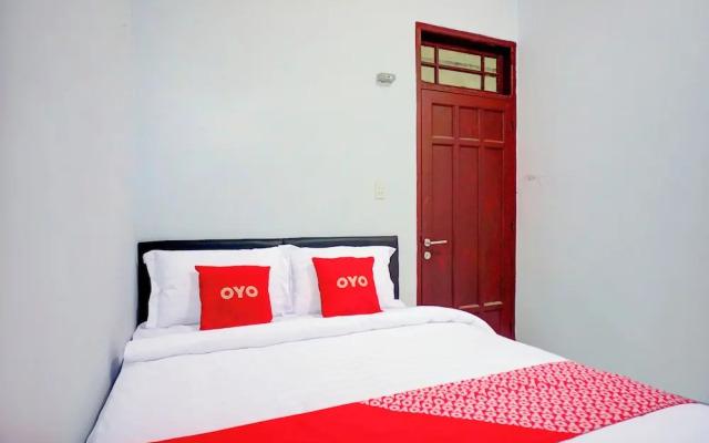 Hotel O Krakatau Near Universitas Muhammadiya Sumatra Utara ( UMSU )