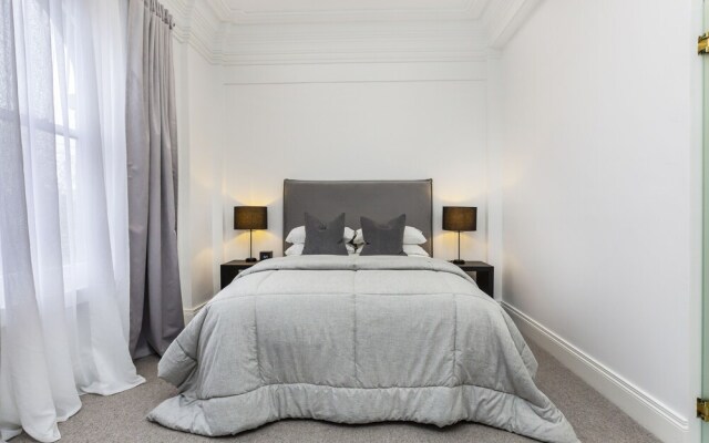 Victoria Hall Apartments