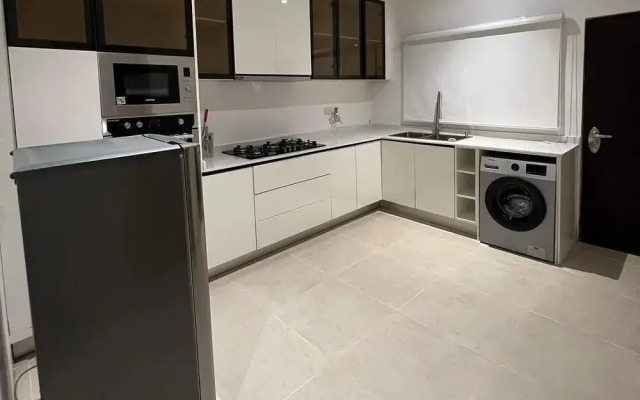 Marcliff Apartments