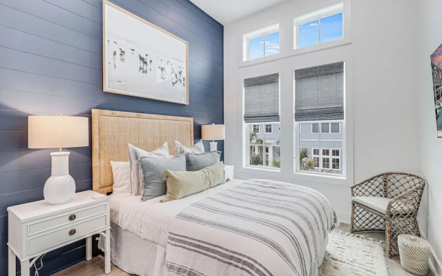 Sandy Cheeks 409 COA