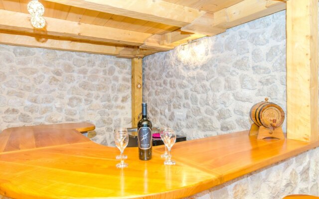 House Srecko