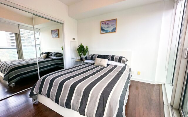 Luxury 2 Bedroom Lakeview