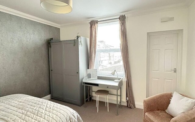 Inviting Apartment in Reading