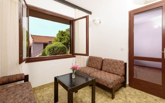Apartments Medena Budget