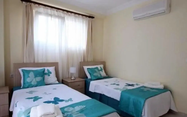 2 Bedroom Apartment Lake View 10 by Likya Global