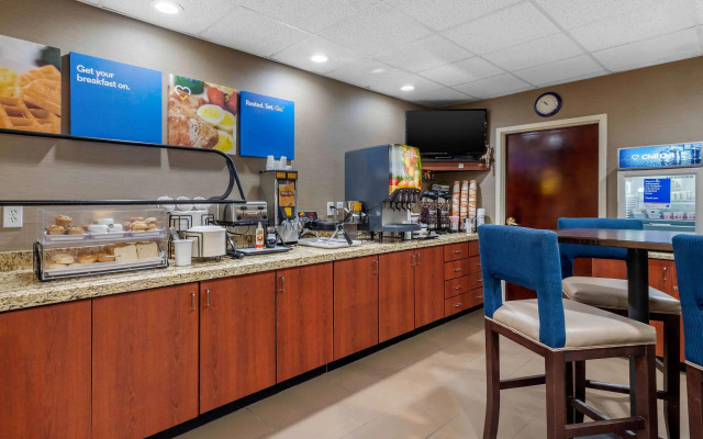 Comfort Inn & Suites Peachtree Corners