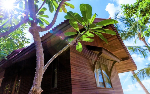 Bangrak Pier Bungalow