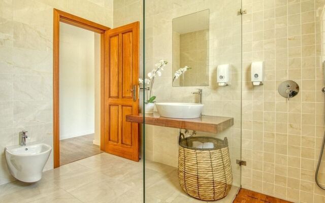 10 Bed Villa - Pool - Gym - Garden - Yacht Option