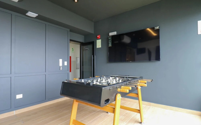 w Impressive 2BR With Balcony in Miraflores