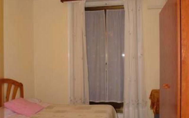 Hostal Dos Naciones