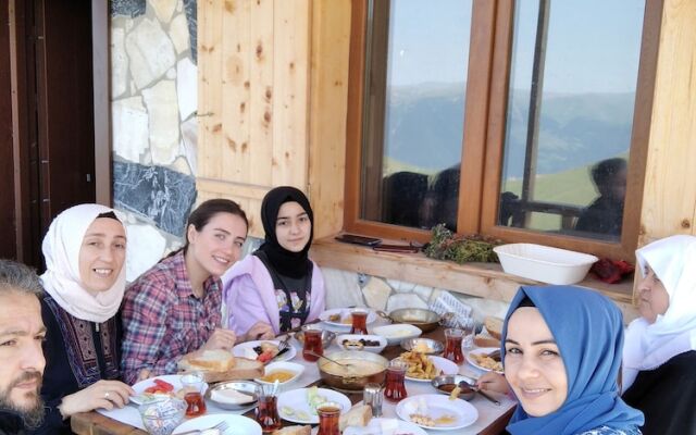 Migroras Otel & Restaurant - Karestel Yaylasi