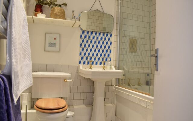 Stunning 1 Bedroom Apartment in East London