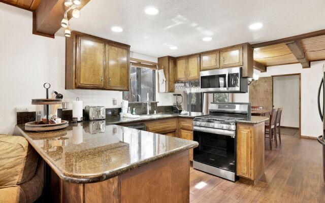 THE Moose Tree House #2381