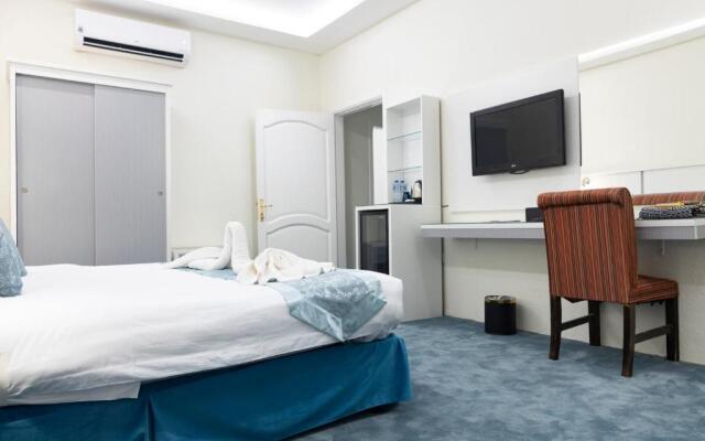 Garden View Suites