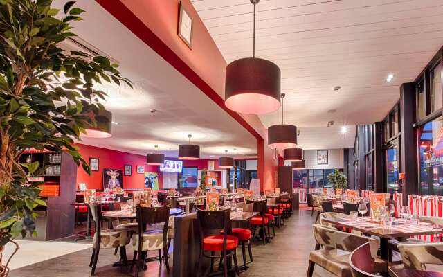 Kyriad Prestige Pau - Zenith - Palais Des Sports