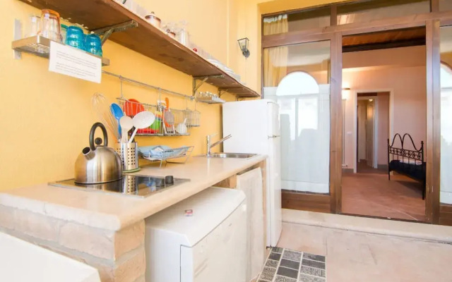 Charming Apartment in Ascoli Piceno Near Village