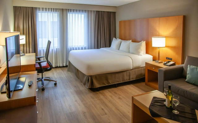 iHOTEL & Conference Center Red Deer