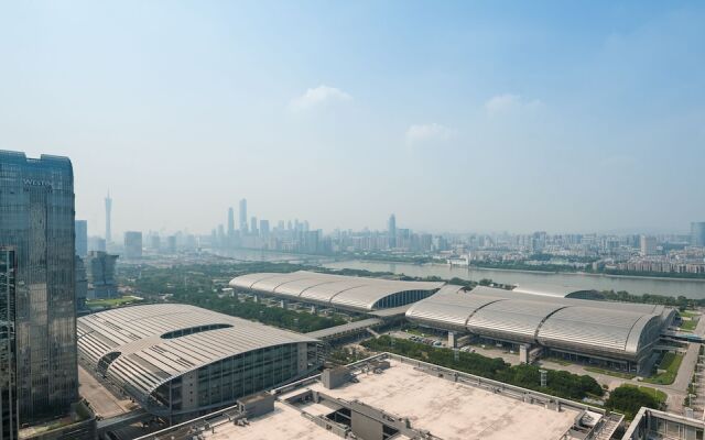 Yicheng Pazhou Poly World Trade Centre Apartment
