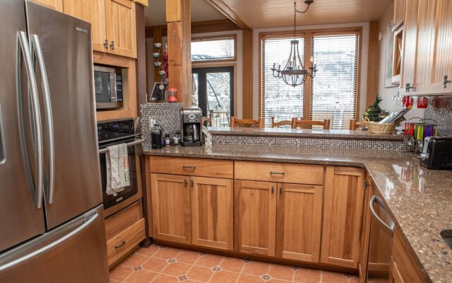 16 Chambertin Townhomes Townhouse