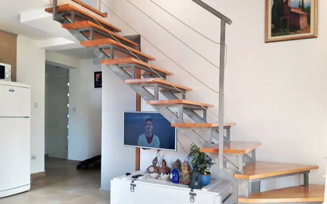 Attractive Apartment in Dubrovnik With Balcony and Parking