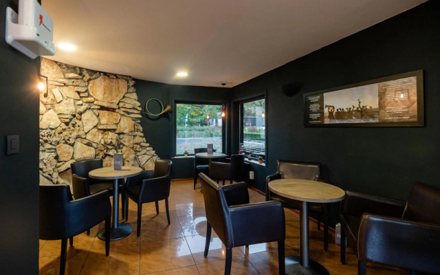 Logis Hotel Restaurant des Acacias Lille Tourcoing