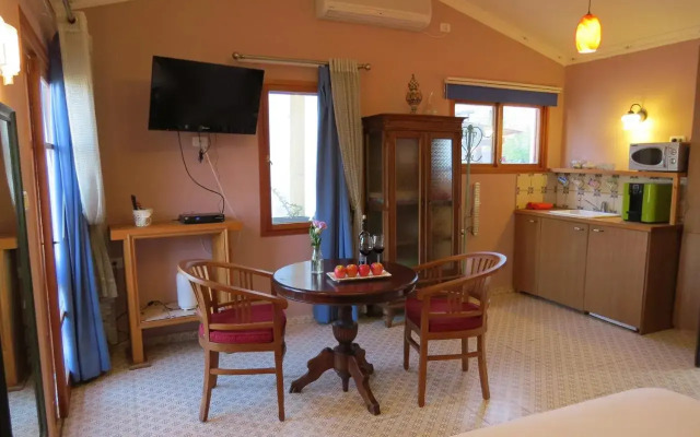 Bellatroun- Hotel/Guest House צימר בלטרון