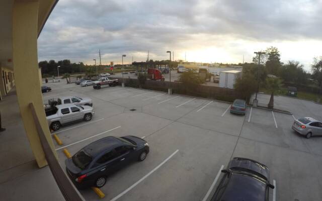 Airway Inn - IAH Airport