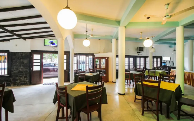 Oyo 295 Sea View Hotel 02