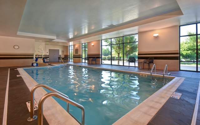 Hampton Inn & Suites Kalamazoo - Oshtemo