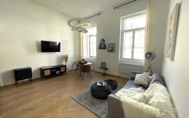 Apt Mezzanine 2bdr/4p- Notre Dame/vieux-port