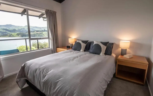 Kingfisher's Perch - Takamatua Holiday Home