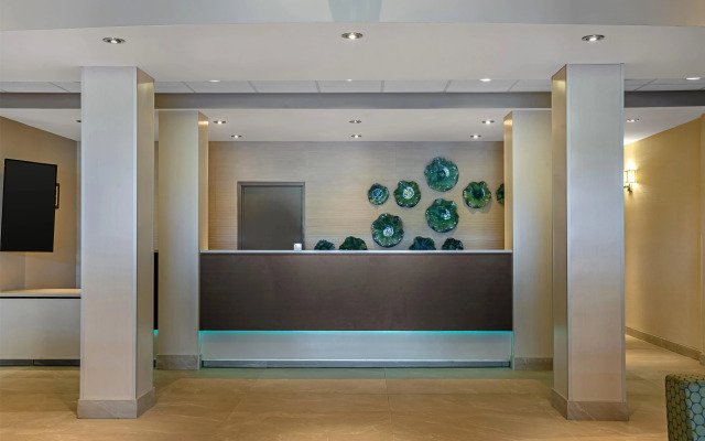 Best Western Plus Dartmouth Hotel & Suites