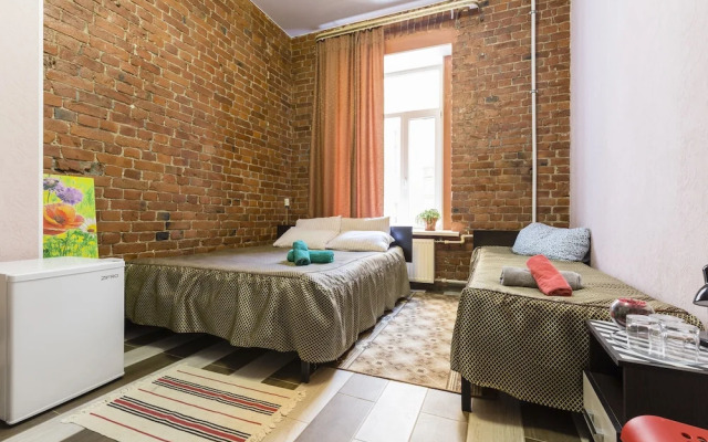 St.Petersburg Hotel Bronnitskaya 15