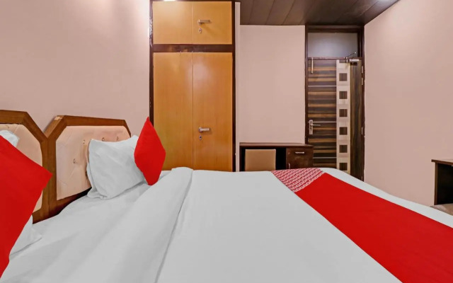 Oyo 90274 Hotel Knight Inn