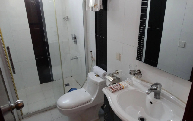 Manila Crown Palace Hotel