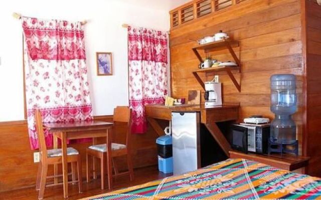Maya Breeze Inn