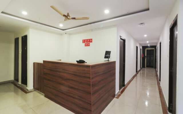 Sujatha Nirmala Convent Road by OYO Rooms