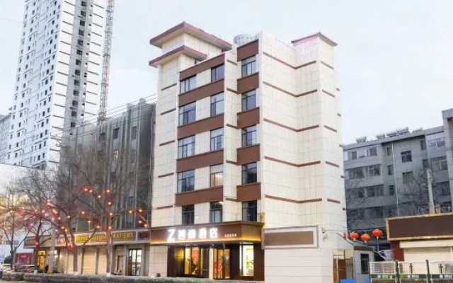 Zsmart Hotel (Zhangye Dafo Temple West Railway Station) — 2-star hotel in Zhangye
