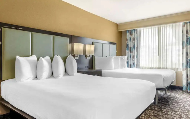 Best Western Plus Oceanside Palms Hotel