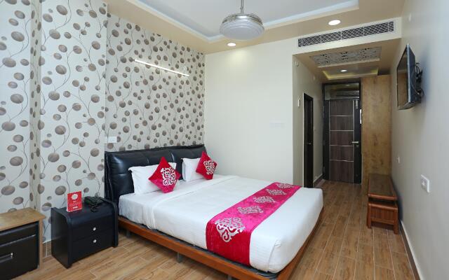 Capital O 16639 Hotel Shri Pushpraj