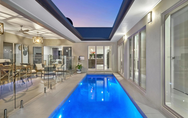 Escapades @ Palm Cove