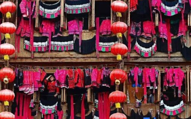 Longji Terrace Panoramic Homestay (Xishan Yule Qianfen Ladder Observation Deck)