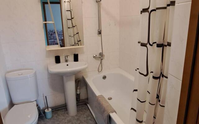 Апартаменты на улице Менделеева 15а