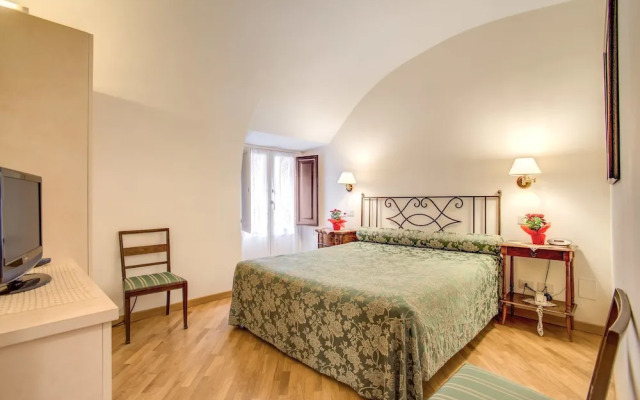 Navona Gallery Michelangelo Suite