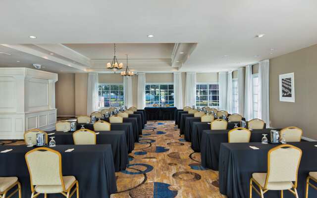 DoubleTree by Hilton San Pedro - Port of Los Angeles